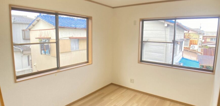 Casa em Aisai