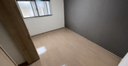 Casa semi nova em Iga por ¥47,960