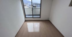 Casa semi nova em Iga por ¥47,960