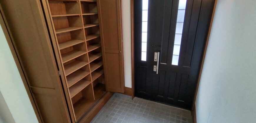 Casa com terreno grande em Yokkaichi