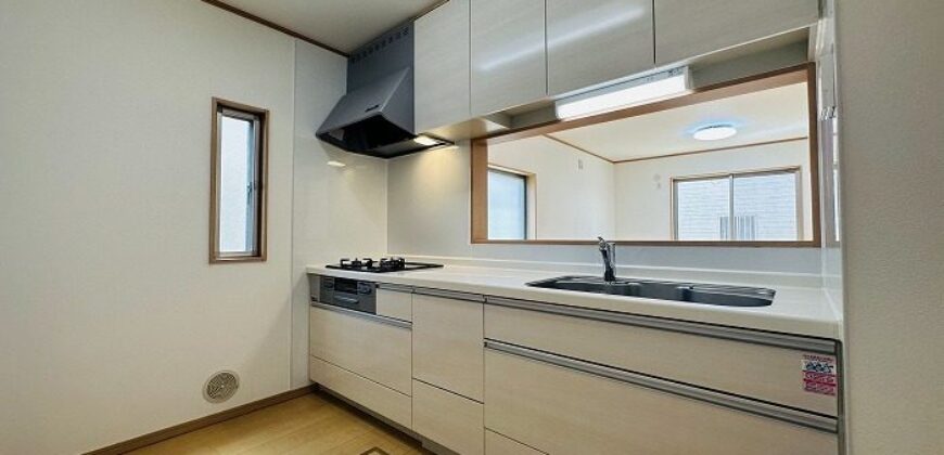 Casa reformada em Nishio, Shirosaki-cho