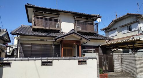 Casa em Kuwana por ¥36.669/mês
