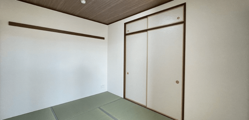 Apartamento à venda em Tsu, Minamigaoka por ¥65,000/mês