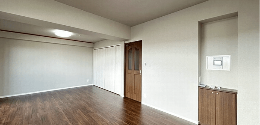 Apartamento à venda em Yokkaichi, Tenkasuka por ¥62,100/mês