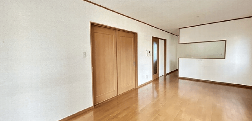 Casa à venda em Yokkaichi, Betsuyama por ¥67,800/mês