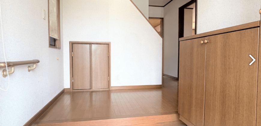 Casa à venda em Tsu, Tarumi por ¥62,100/mês