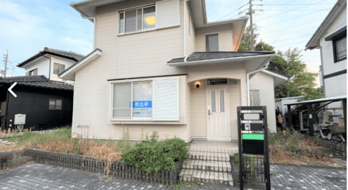 Casa de 4 casas à venda em Komaki, Shiroyama por ¥56,500/mês