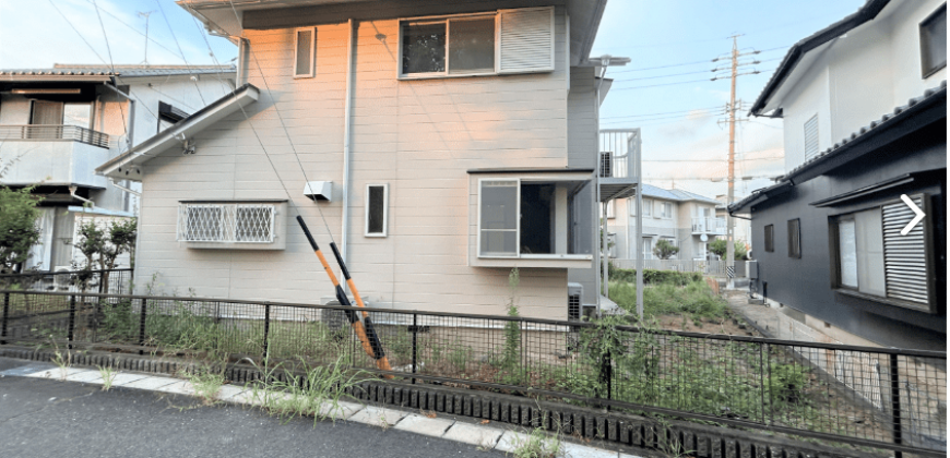 Casa de 4 casas à venda em Komaki, Shiroyama por ¥56,500/mês