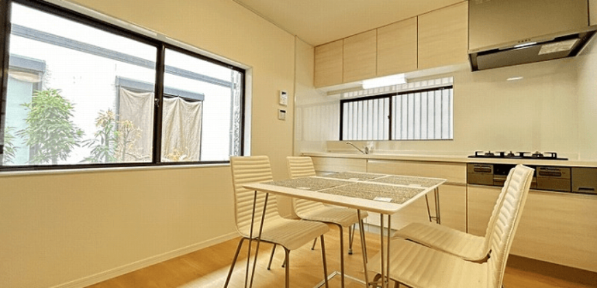 Casa à venda em Yokkaichi, Nishimatsumotocho por ¥45,200/mês