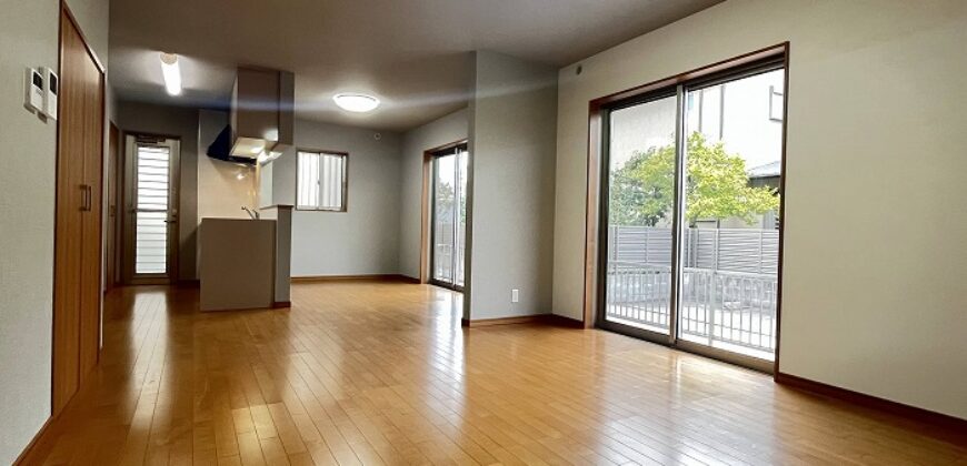 Casa à venda em Nagoya, Nakagawa-ku por ¥96,000/mês