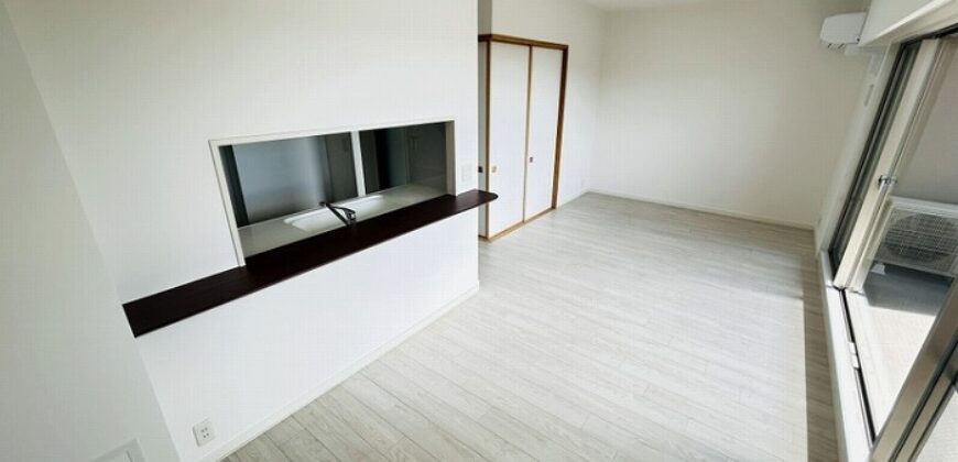 Apartamento à venda em  por ¥65,000/mês