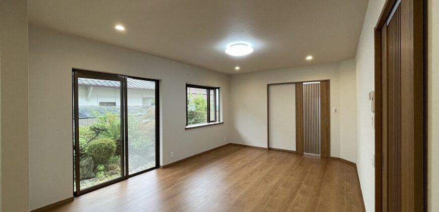 Casa à venda em Kobe-shi, Nishi-ku por ¥122,000/mês