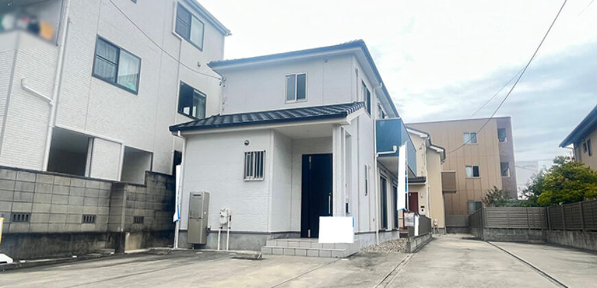 Casa à venda em Nagoya, Nakagawa-ku por ¥96,000/mês