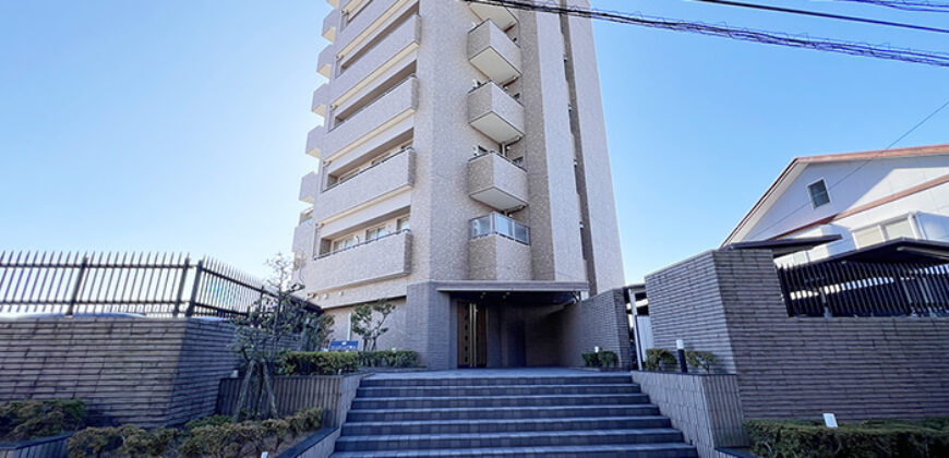 Apartamento à venda em  por ¥65,000/mês