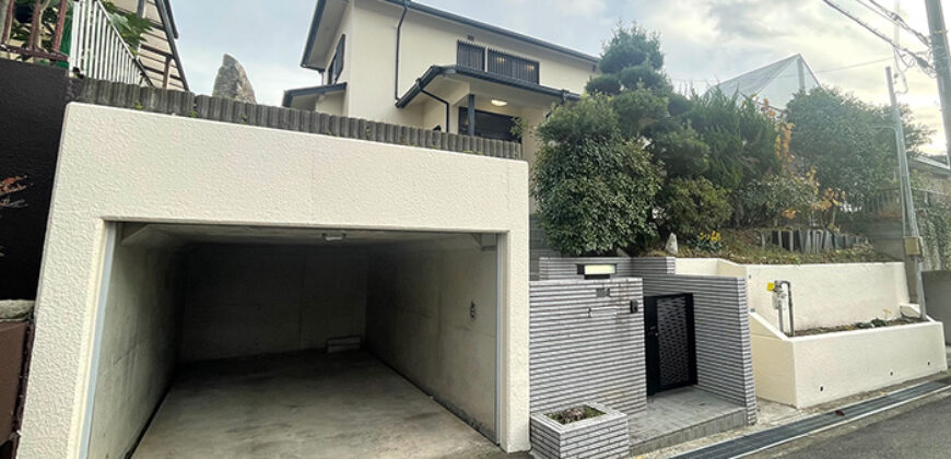 Casa à venda em Nishinomiya-shi, Kita-Rokko-dai por ¥57,000/mês