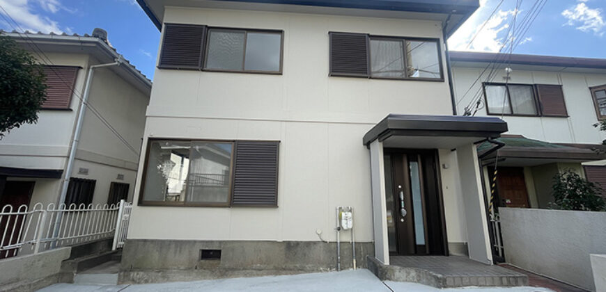 Casa à venda em Kobe-shi, Tarumi-ku por ¥94,000/mês