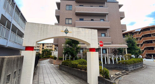 Apartamento à venda em Takarazuka-shi, Obayashi por ¥,000/mês