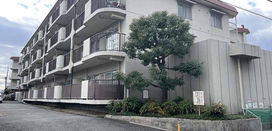 Apartamento à venda em Itami-shi, Midorigaoka por ¥40,000/mês