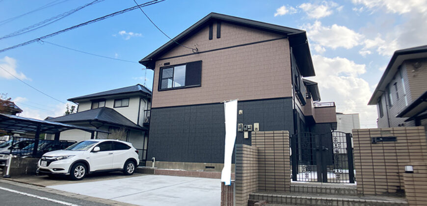 Casa à venda em Kasuga-shi, Kasuga por ¥153,000/mês