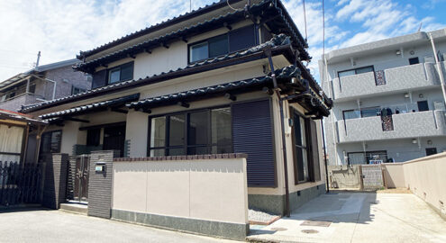 Casa à venda em Matsuyama-shi, Ichitsubo Minami por ¥57,000/mês