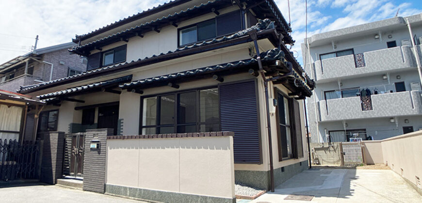 Casa à venda em Matsuyama-shi, Ichitsubo Minami por ¥57,000/mês