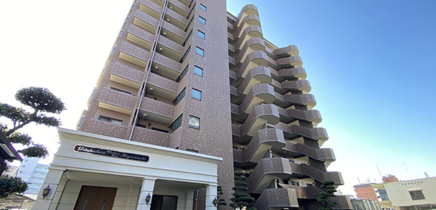 Apartamento à venda em Matsuyama-shi, Kayamachi por ¥51,000/mês