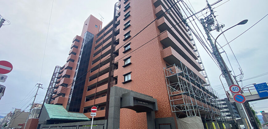 Apartamento à venda em Matsuyama-shi, Chifunemachi por ¥33,000/mês