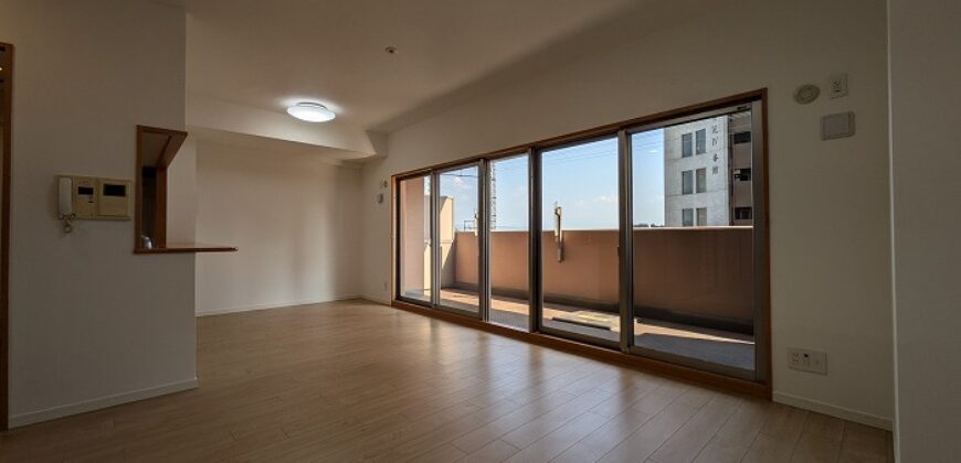 Apartamento à venda em Kashiba-shi, Shimodanishi por ¥57,000/mês