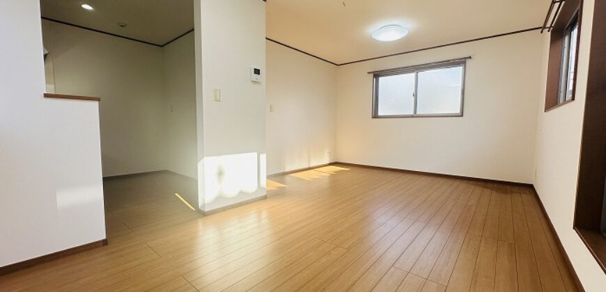 Casa à venda em Okazaki, Matsuhashi-chō por ¥77,000/mês