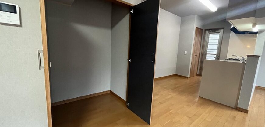 Casa à venda em Nagoya, Nakagawa-ku por ¥96,000/mês