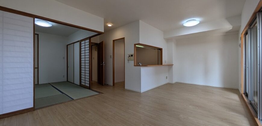 Apartamento à venda em Kashiba-shi, Shimodanishi por ¥57,000/mês