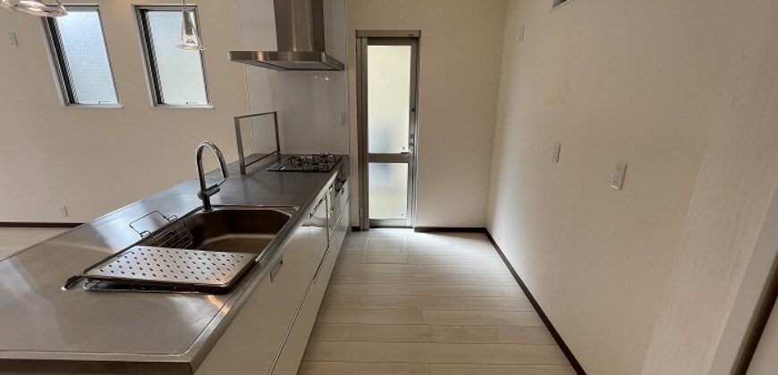 Casa à venda em Kobe-shi, Tarumi-ku por ¥111,000/mês