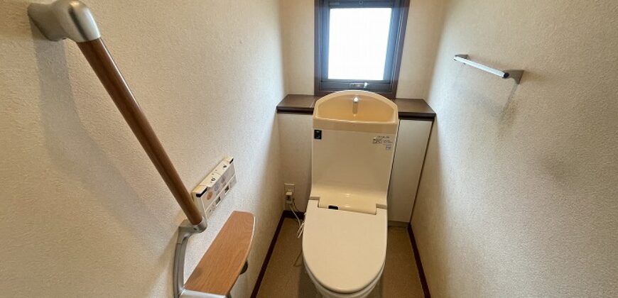 Casa à venda em Kobe-shi, Tarumi-ku por ¥113,000/mês