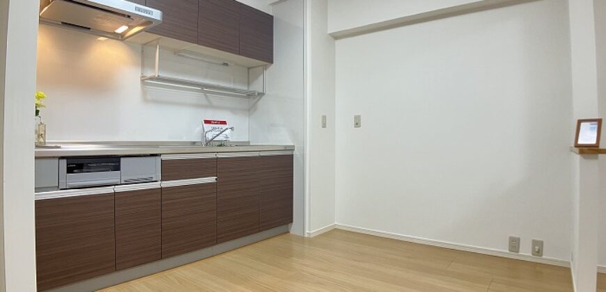 Apartamento à venda em Matsuyama-shi, Chifunemachi por ¥33,000/mês