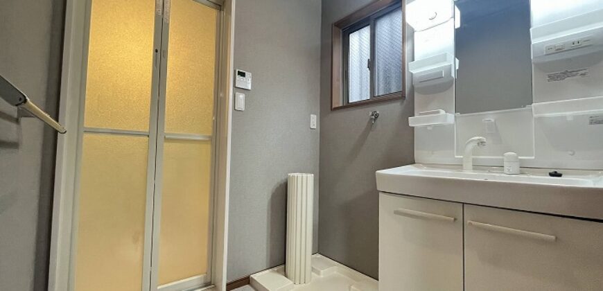 Casa à venda em Nagoya, Nakagawa-ku por ¥96,000/mês