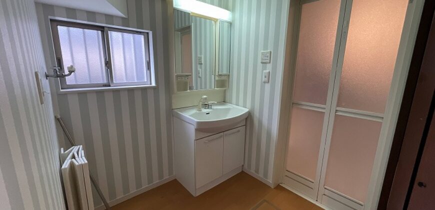 Casa à venda em Kobe-shi, Nishi-ku por ¥57,000/mês