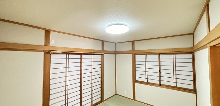 Apartamento à venda em Kyoto-shi, Fushimi-ku por ¥77,000/mês