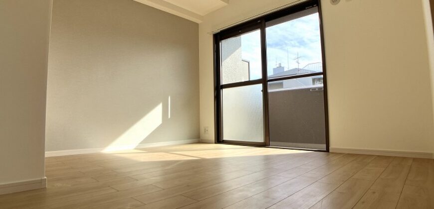 Apartamento à venda em Matsuyama-shi, Kayamachi por ¥51,000/mês