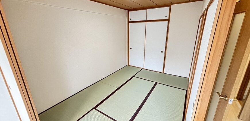 Apartamento à venda em Kyoto-shi, Fushimi-ku por ¥71,000/mês