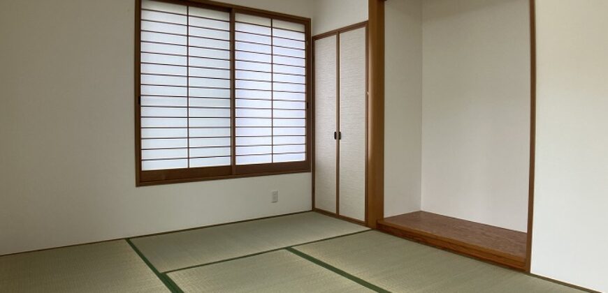 Casa à venda em Onojo-shi, Tsutsujigaoka por ¥80,000/mês