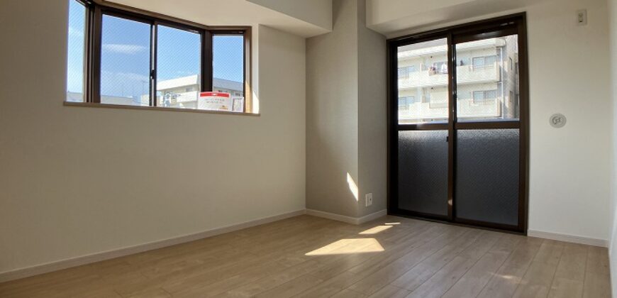 Apartamento à venda em Matsuyama-shi, Kayamachi por ¥51,000/mês