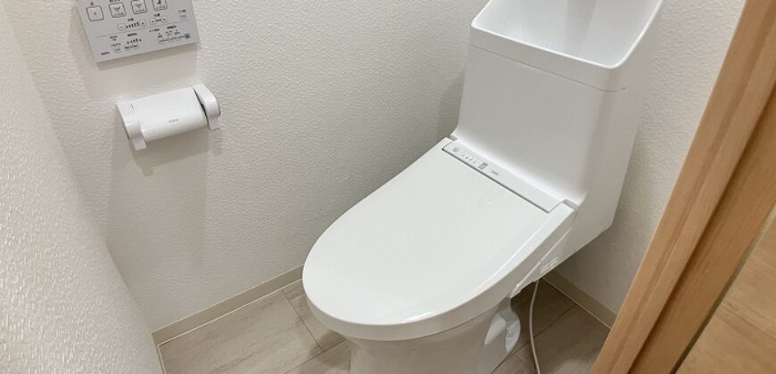 Apartamento à venda em Matsuyama-shi, Chifunemachi por ¥33,000/mês