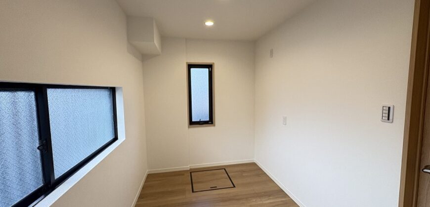 Casa à venda em Kobe-shi, Tarumi-ku por ¥102,000/mês