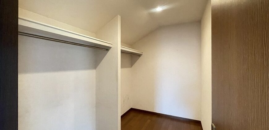 Casa à venda em Kobe-shi, Tarumi-ku por ¥113,000/mês