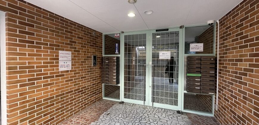 Apartamento à venda em Itami-shi, Teramoto por ¥51,000/mês