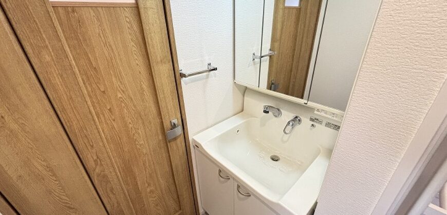 Apartamento à venda em Kyoto-shi, Fushimi-ku por ¥71,000/mês