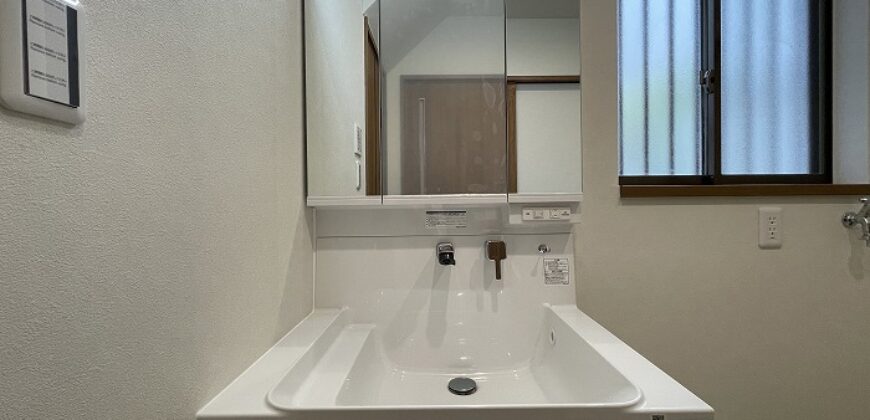 Casa à venda em Kobe-shi, Nishi-ku por ¥122,000/mês