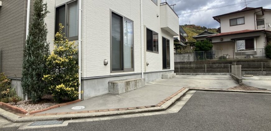 Casa à venda em Matsuyama-shi, Higashino por ¥57,000/mês