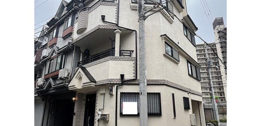 Casa à venda em Osaka, Tsurumi por ¥96,000/mês