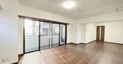 Apartamento à venda em Yokkaichi por ¥68,000/mês